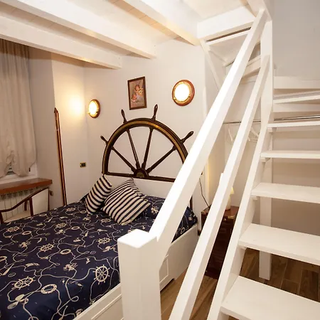 Ausonia 3* Νάπολη