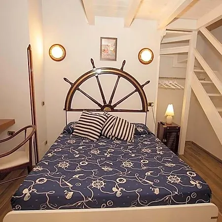 Ausonia 3* Naples