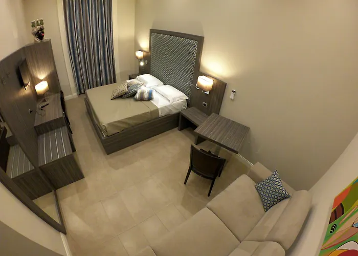 Ausonia Νάπολη