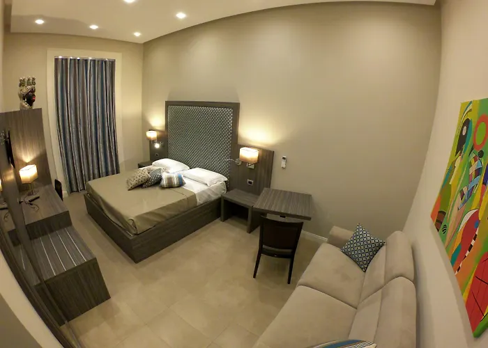 Ausonia 3* Νάπολη