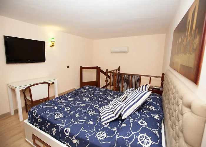 Ξενοδοχείο Ausonia 3*