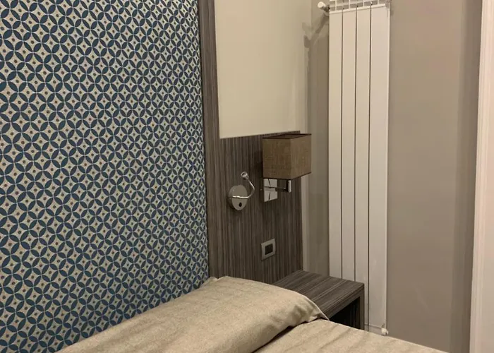 Ausonia 3* Νάπολη