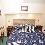 Hotel Ausonia 3*